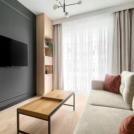 Margi Jolly Beauti Lux Apartment